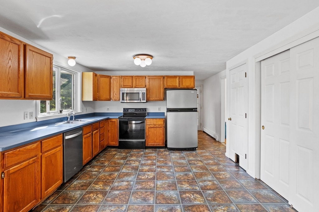 Property Photo:  10 Farm Rd  MA 01775 