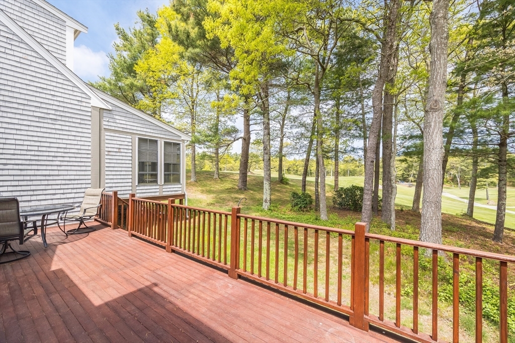 Property Photo:  13 Laurel Hill Ct 13  MA 02532 