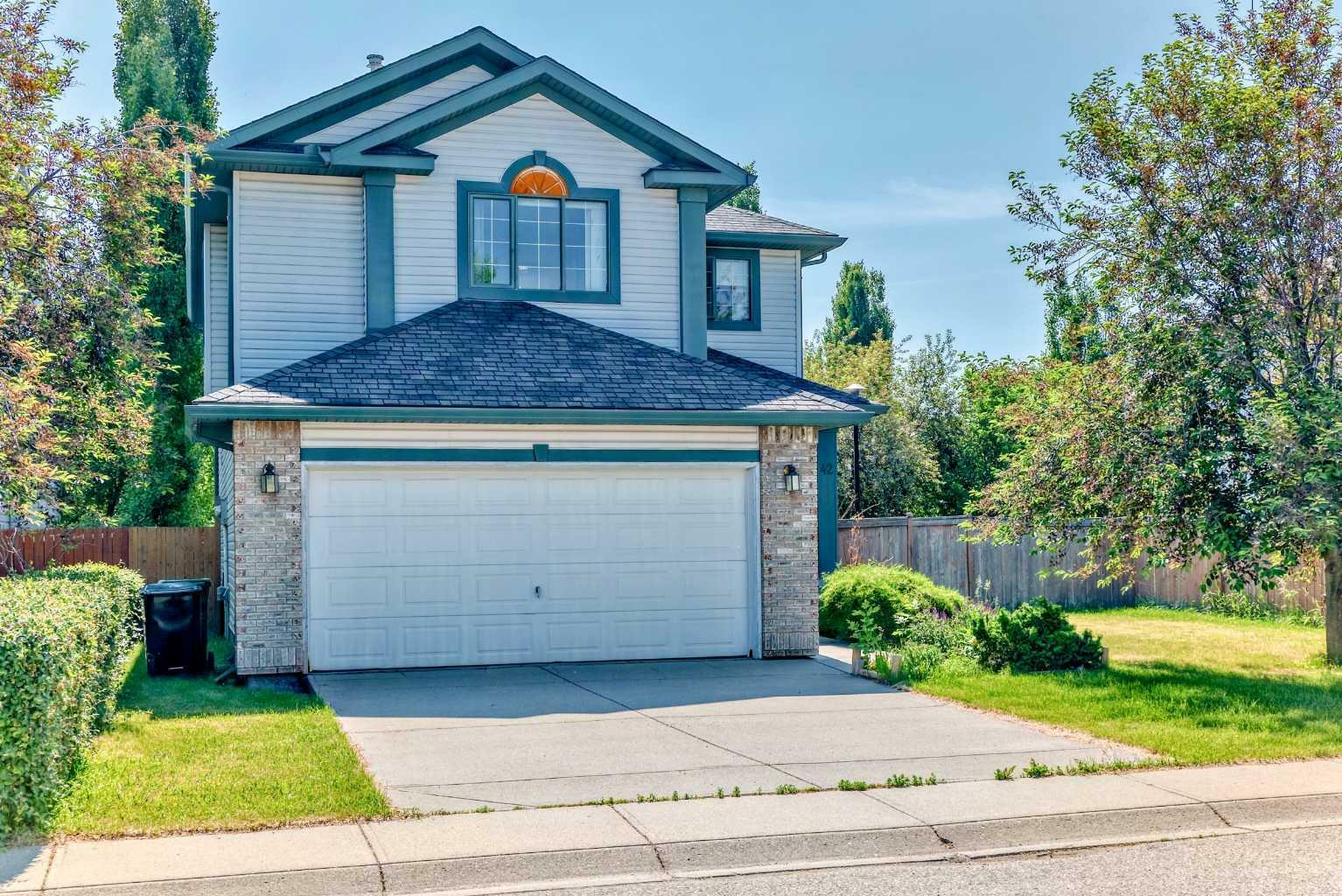 42 Sierra Nevada Green SW  Calgary AB T3H 3R1 photo