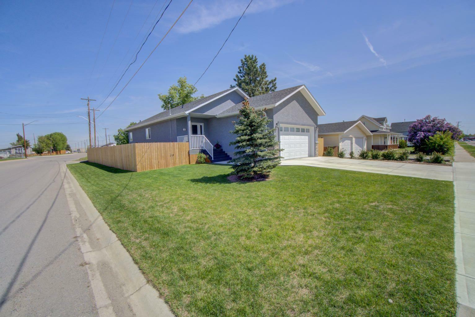 Photo de la propriété: 340 55 Avenue W AB T0L 0T0