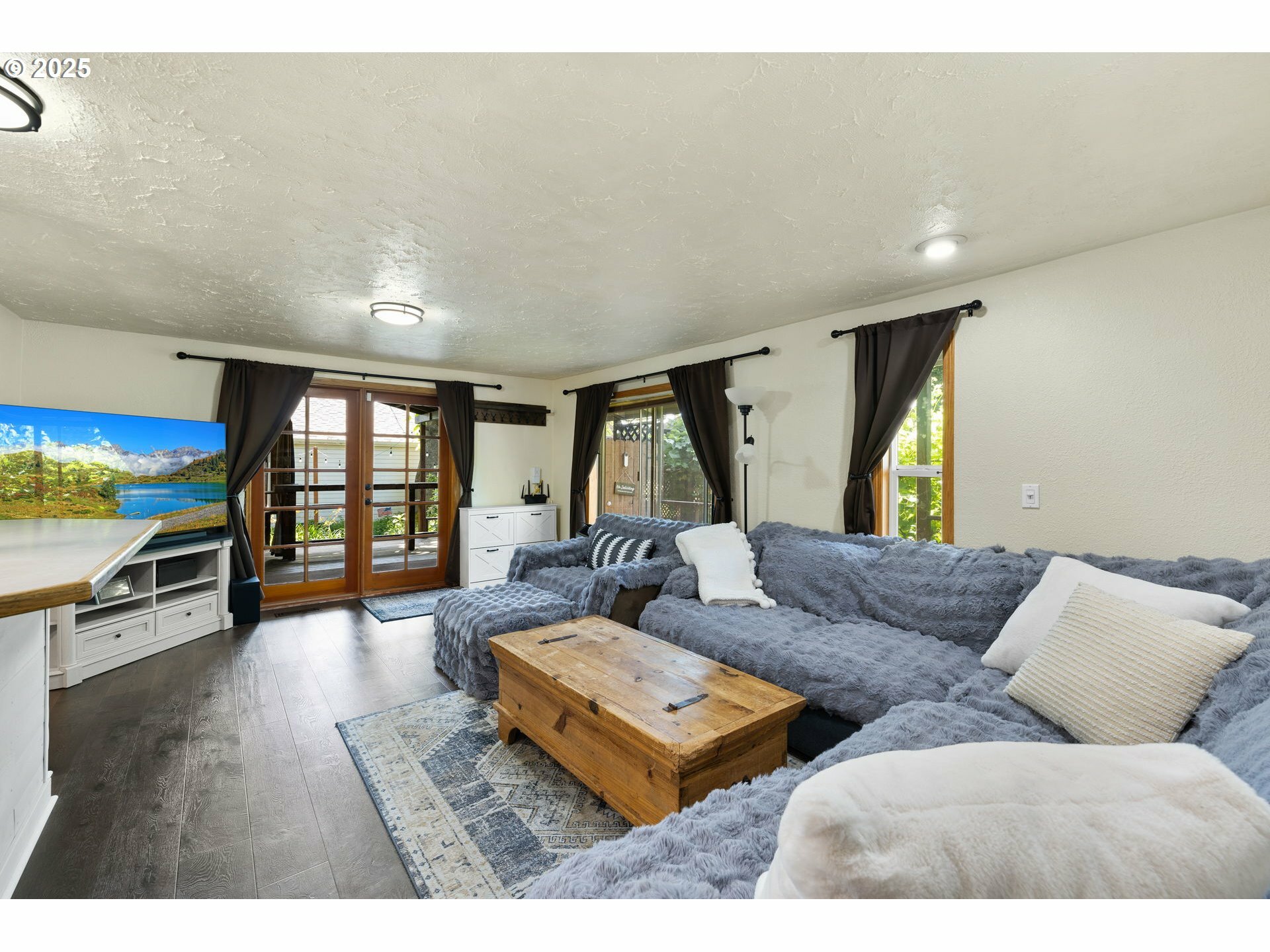 Property Photo: 730 SE 2nd Ave WA 98607
