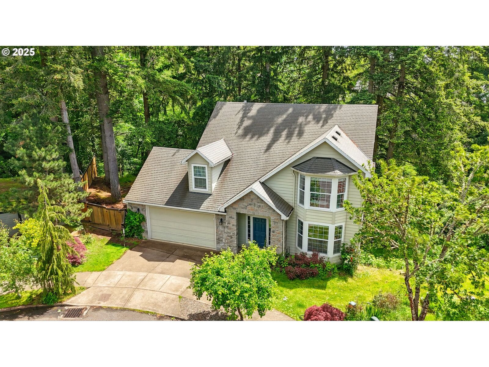 Property Photo: 8503 SE 139th Ct OR 97236