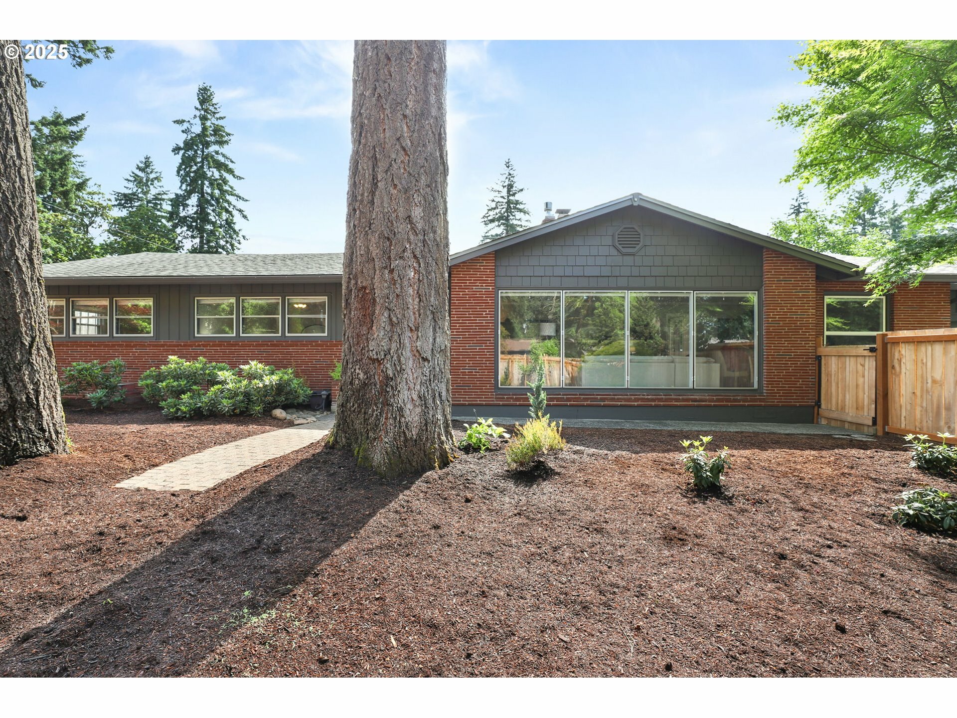 819 SE 98th Ave  Vancouver WA 98664 photo