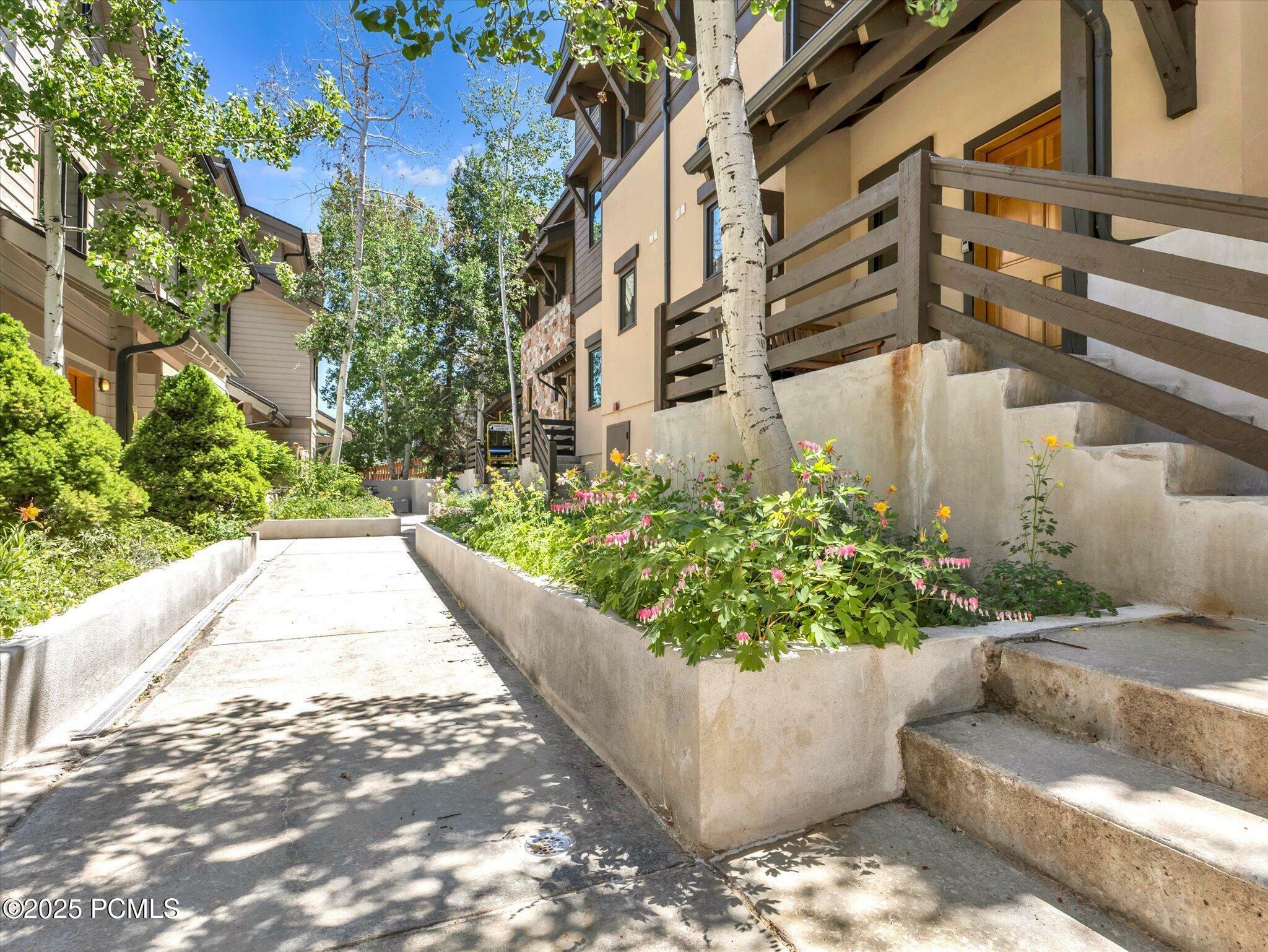 Property Photo:  670 Deer Valley Loop Road 16  UT 84060 