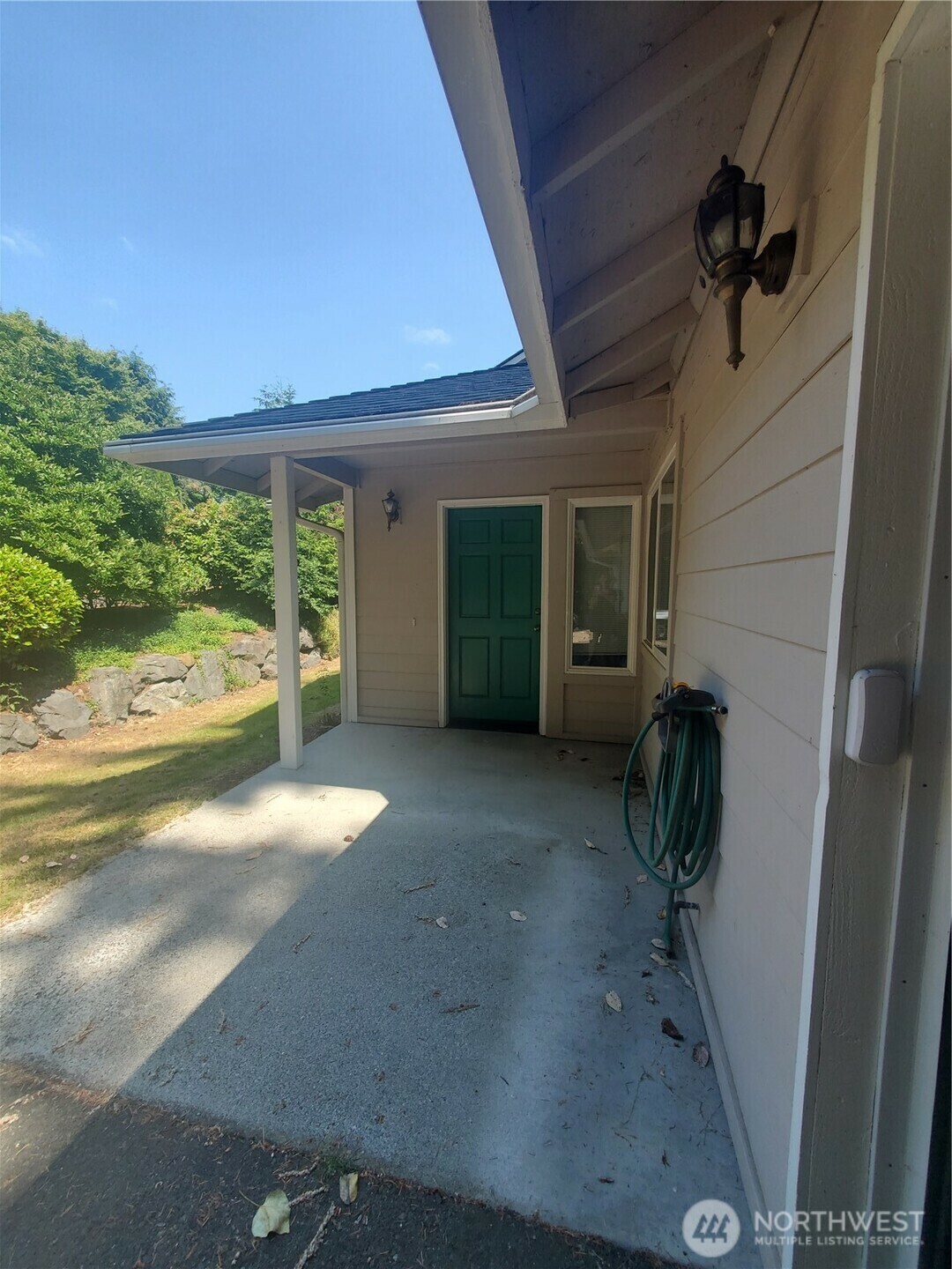 Property Photo:  1508  228th Street SW B  WA 98021 