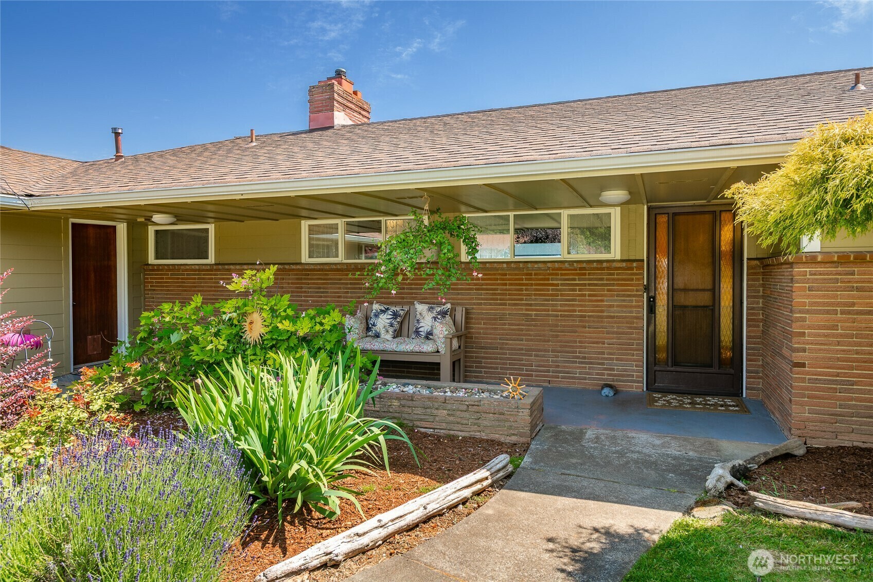 Property Photo: 2483 Hilltop Road WA 98248