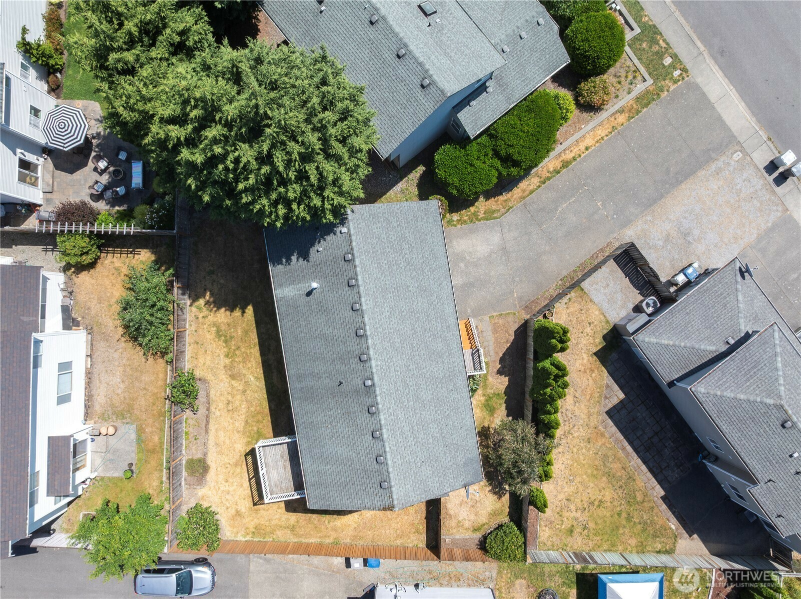 Property Photo: 861 Bremerton Avenue NE WA 98059