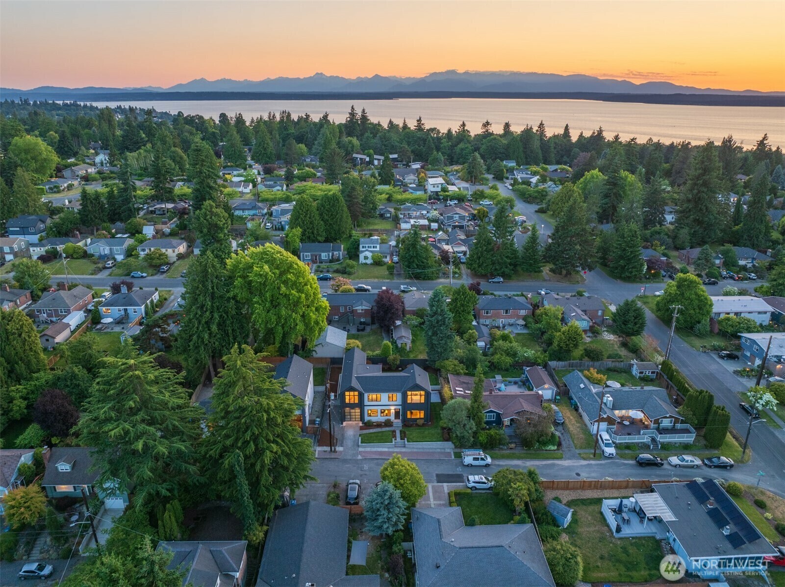 Property Photo: 10339 11th Avenue NW WA 98177