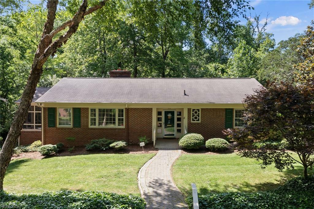 Property Photo: 111 Central Pw VA 23606