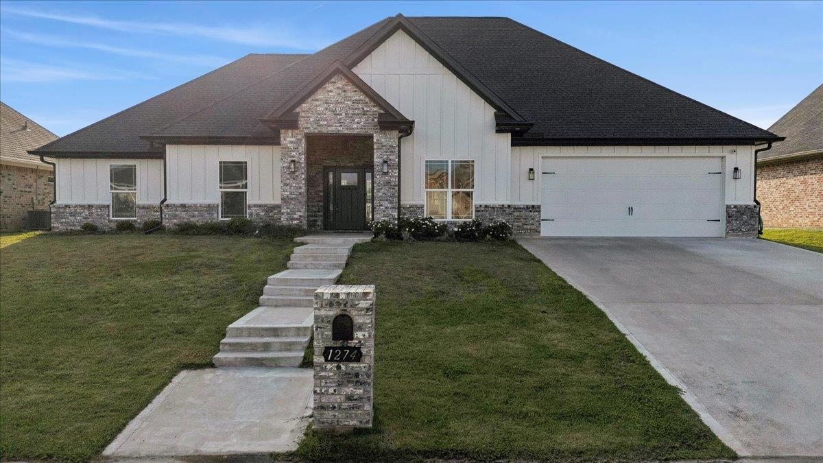 Property Photo:  1274 Bourbon Street  TX 77611 