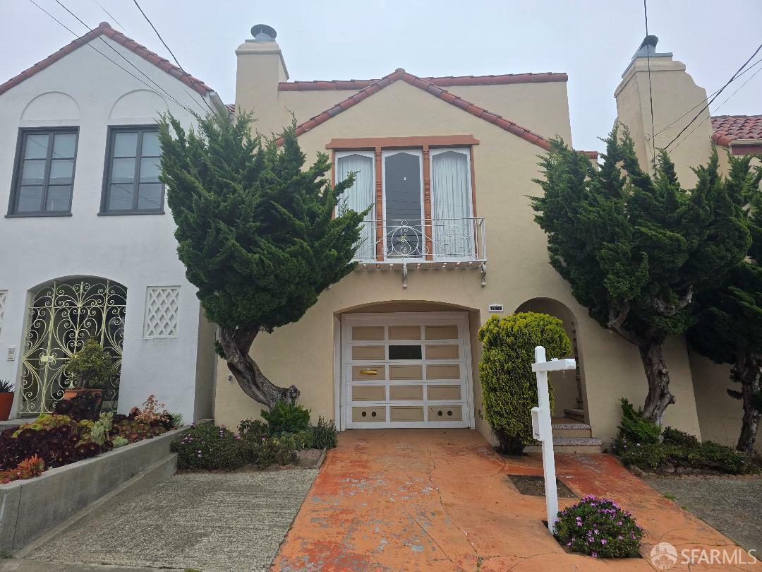 Property Photo: 2124 18th Avenue CA 94116