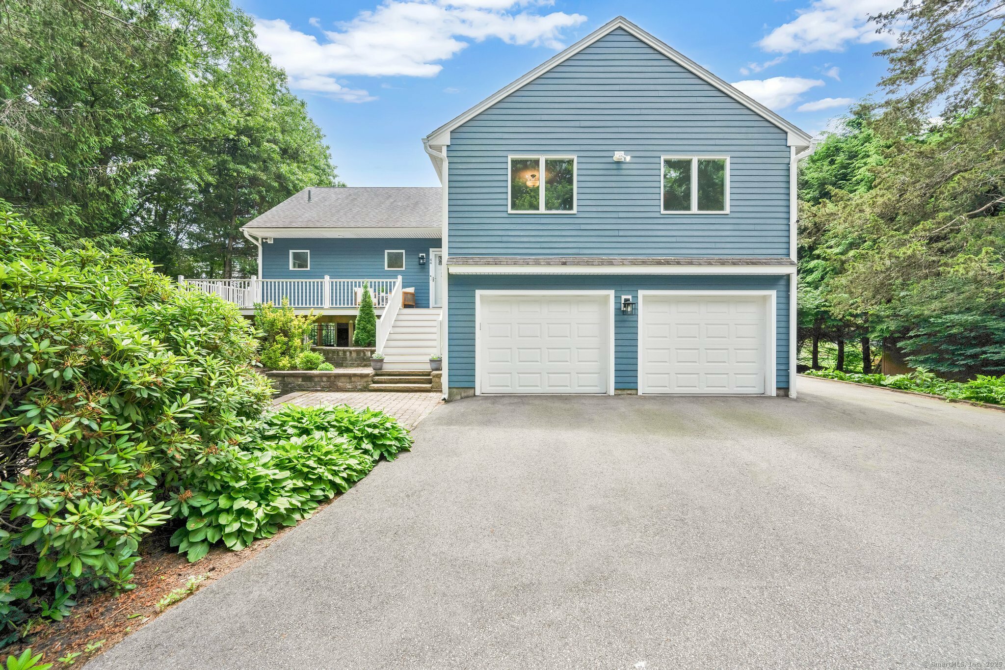 Property Photo:  44 Dogwood Lane  CT 06033 