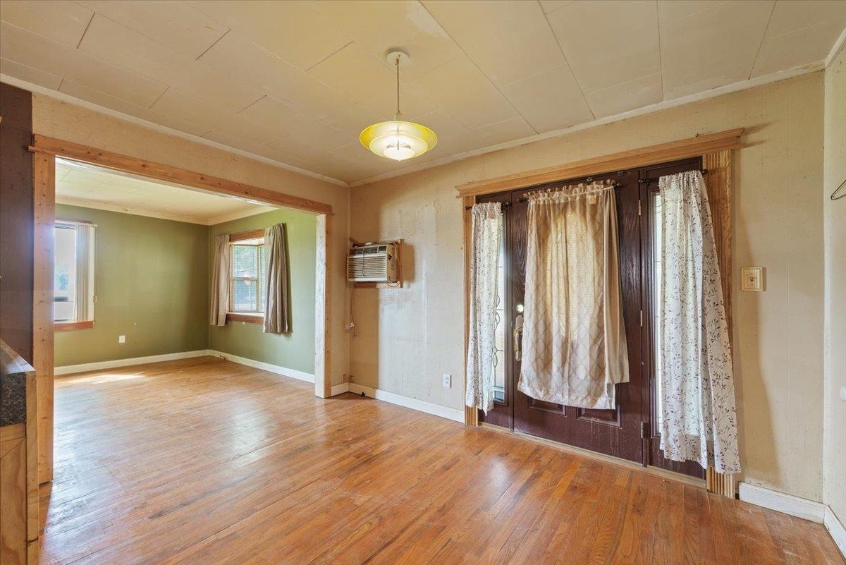 Property Photo: 204 E Campbell St WA 99022