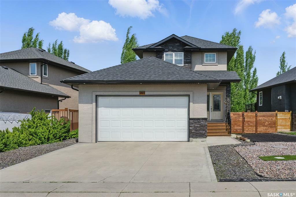 Property Photo: 743 Sutter Crescent SK S7T 0R5