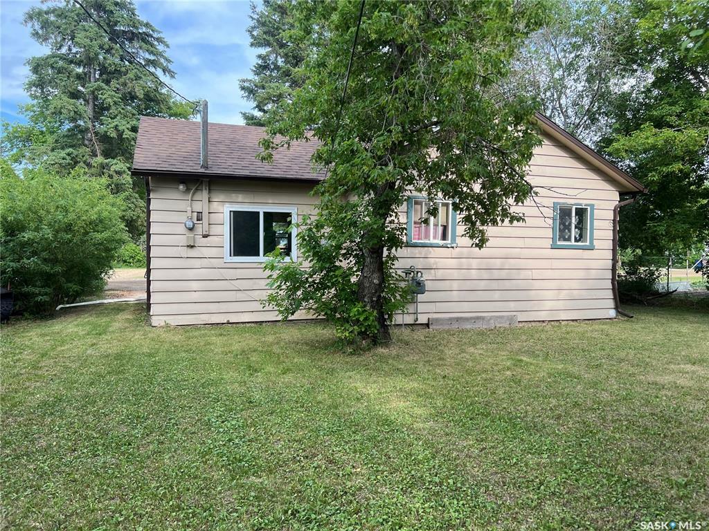 Property Photo: 335 1st Avenue E SK S0E 1H0