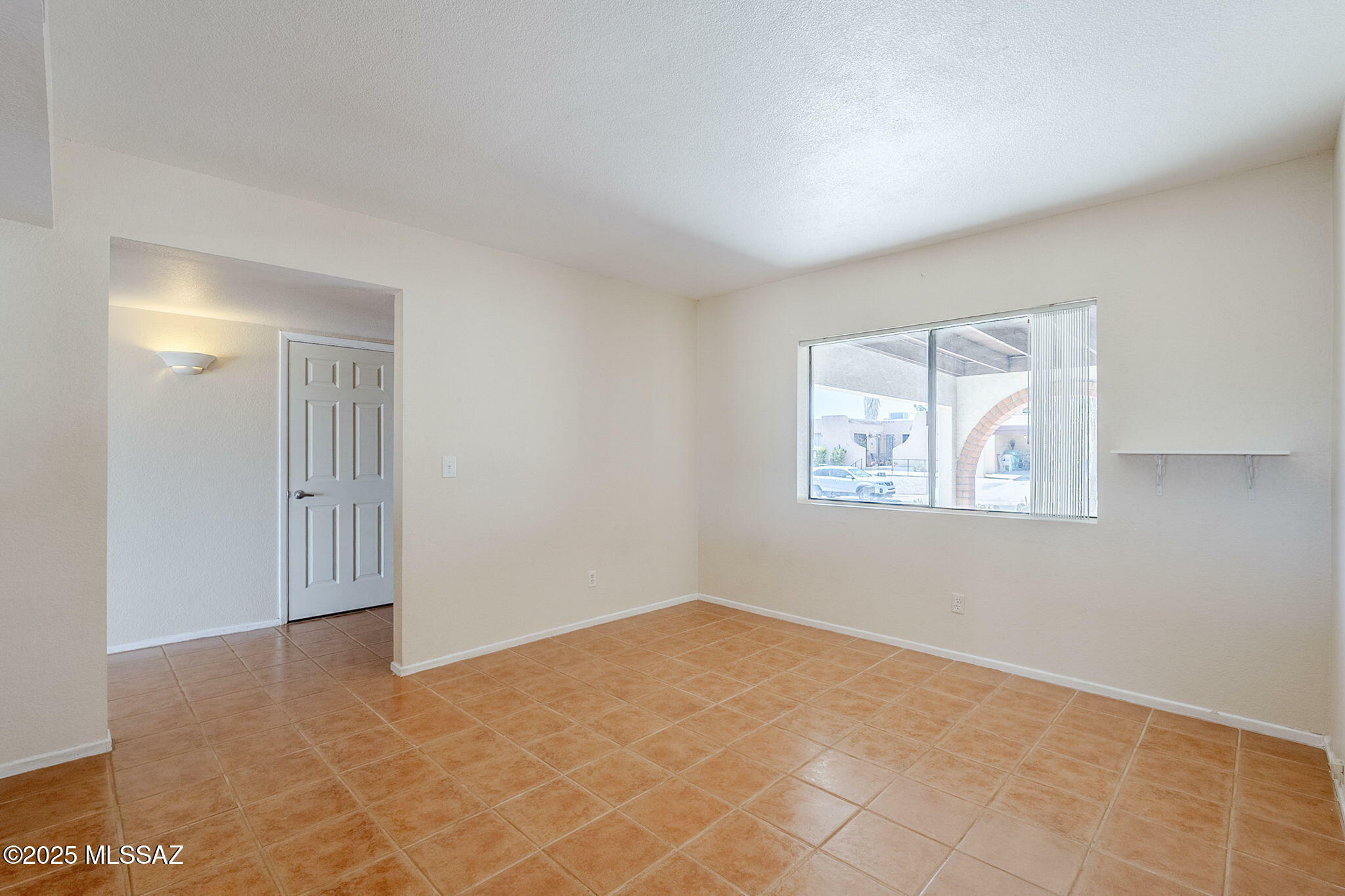 Property Photo: 2366 N Camino Mateo AZ 85745