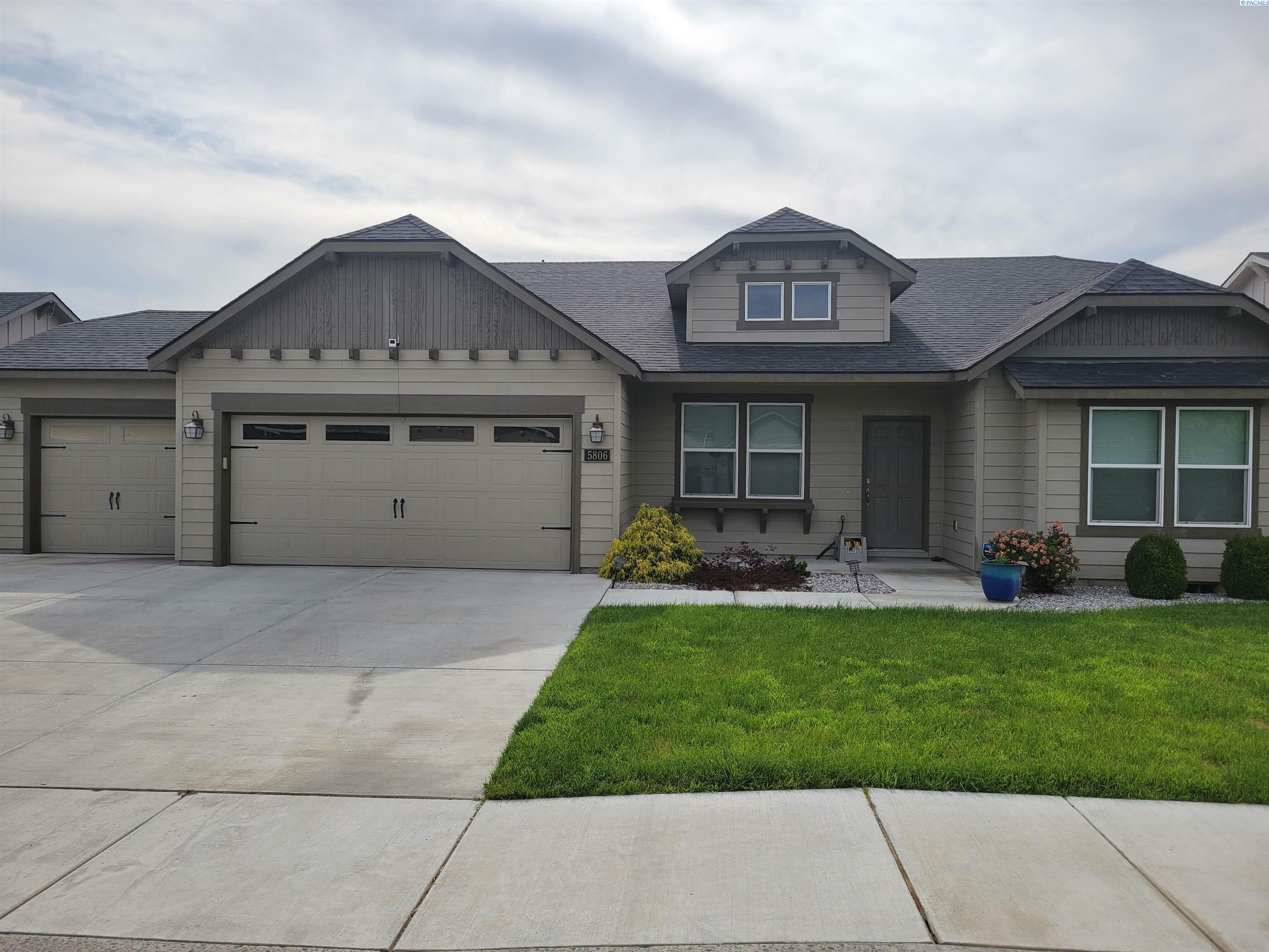 5806 Wallowa Ln  Pasco WA 99301 photo