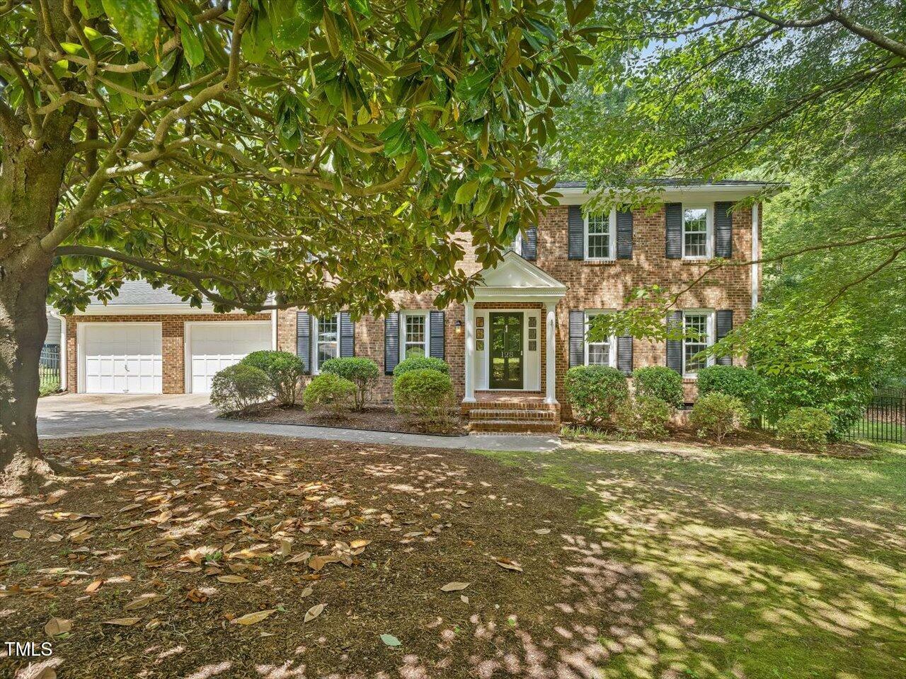 Property Photo: 128 Castlewood Drive NC 27511