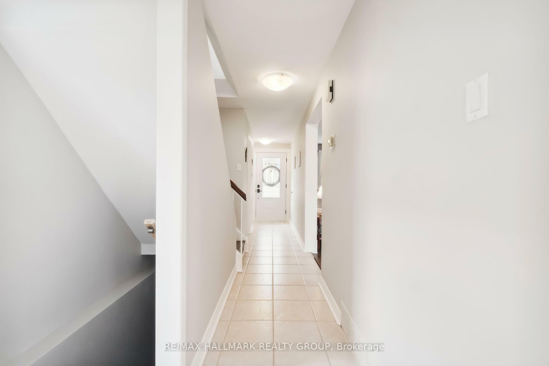 Property Photo:  1795 Prestwick Drive  ON K1E 2R7 
