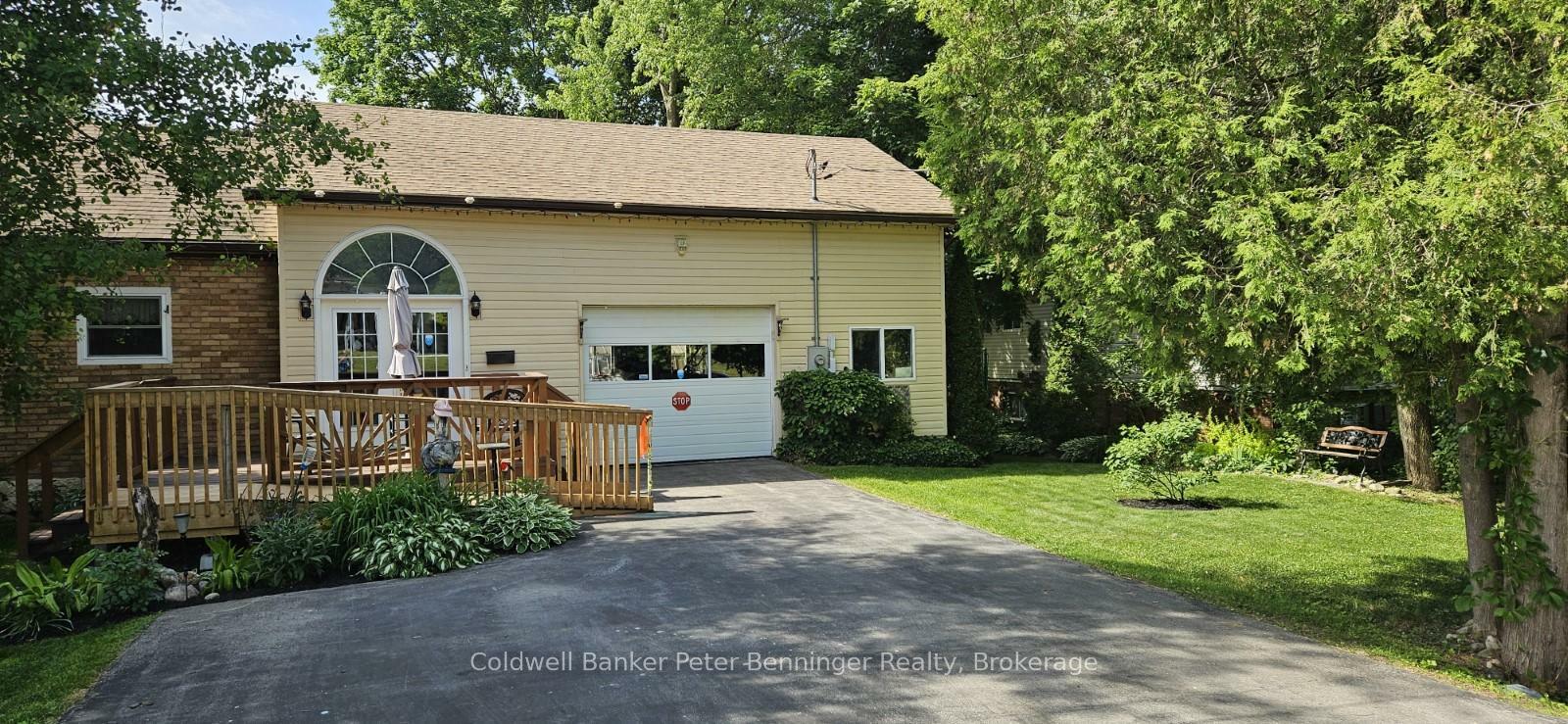 Property Photo: 594 William Street N ON N0G 1R0