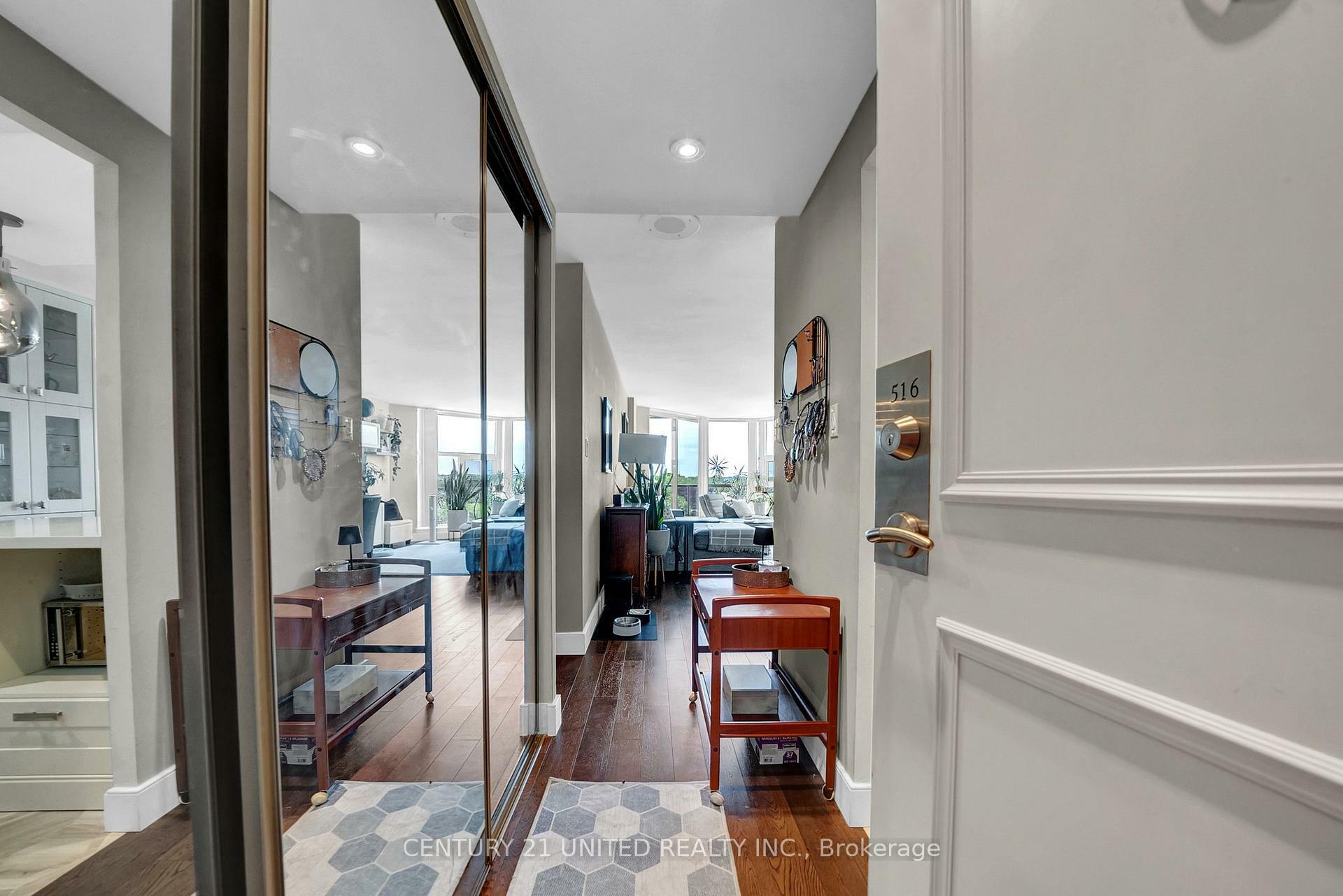 Property Photo: 10 Dean Park Road 516 ON M1B 3G8