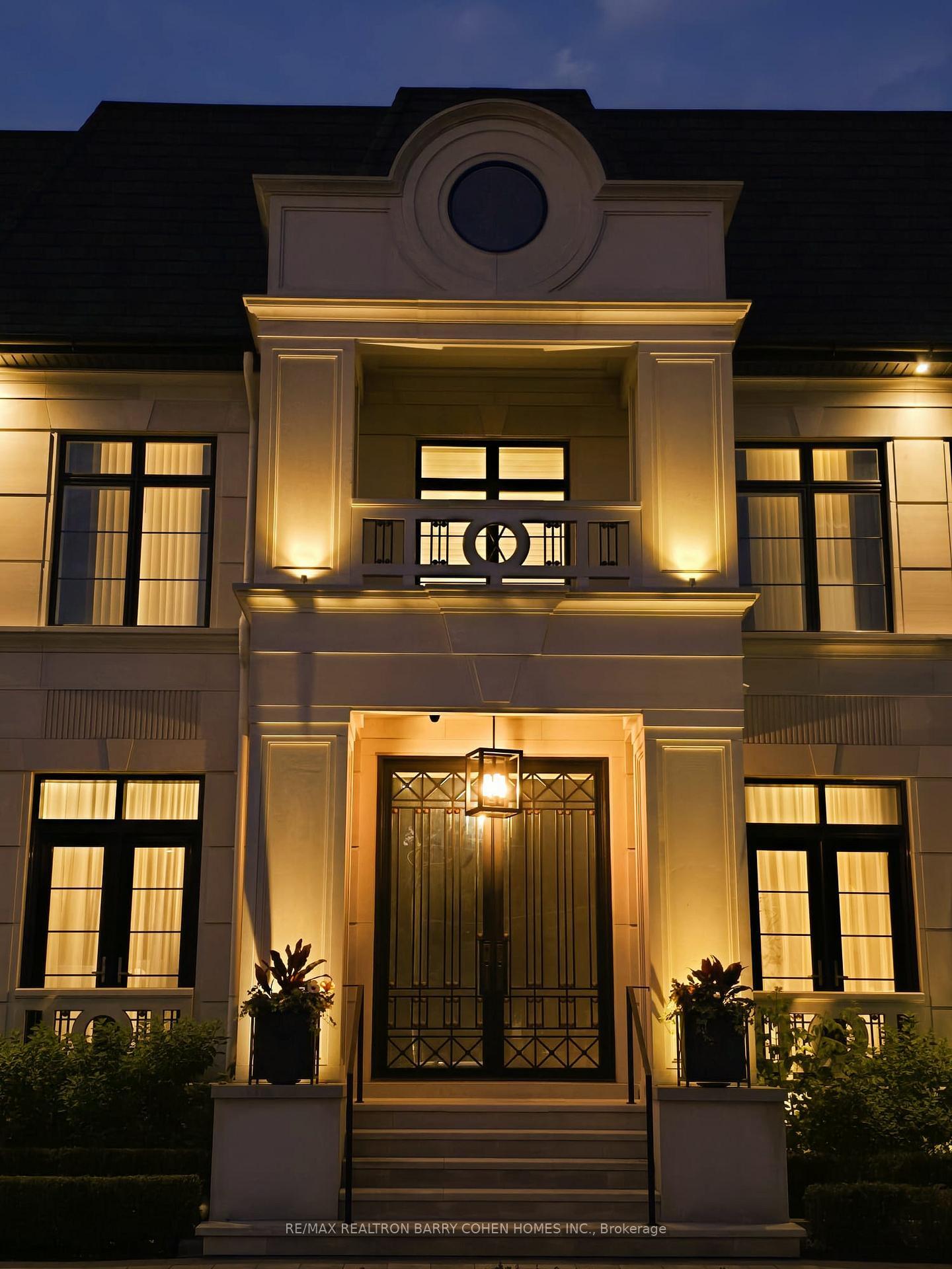 Property Photo: 61 Orlon Crescent ON L4C 6S4