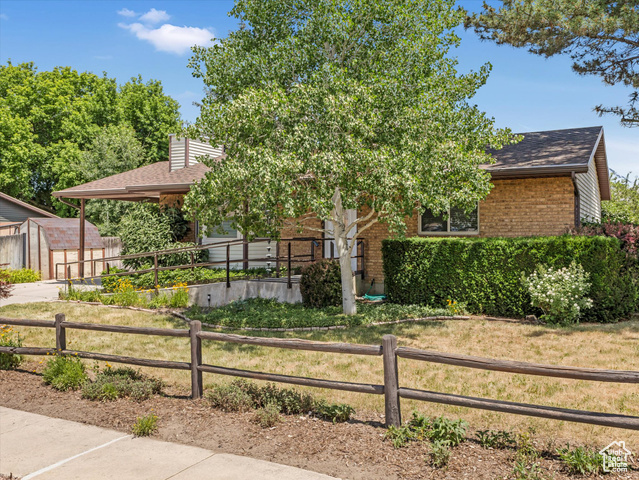 Property Photo: 9751 S Annalyn Dr E UT 84070