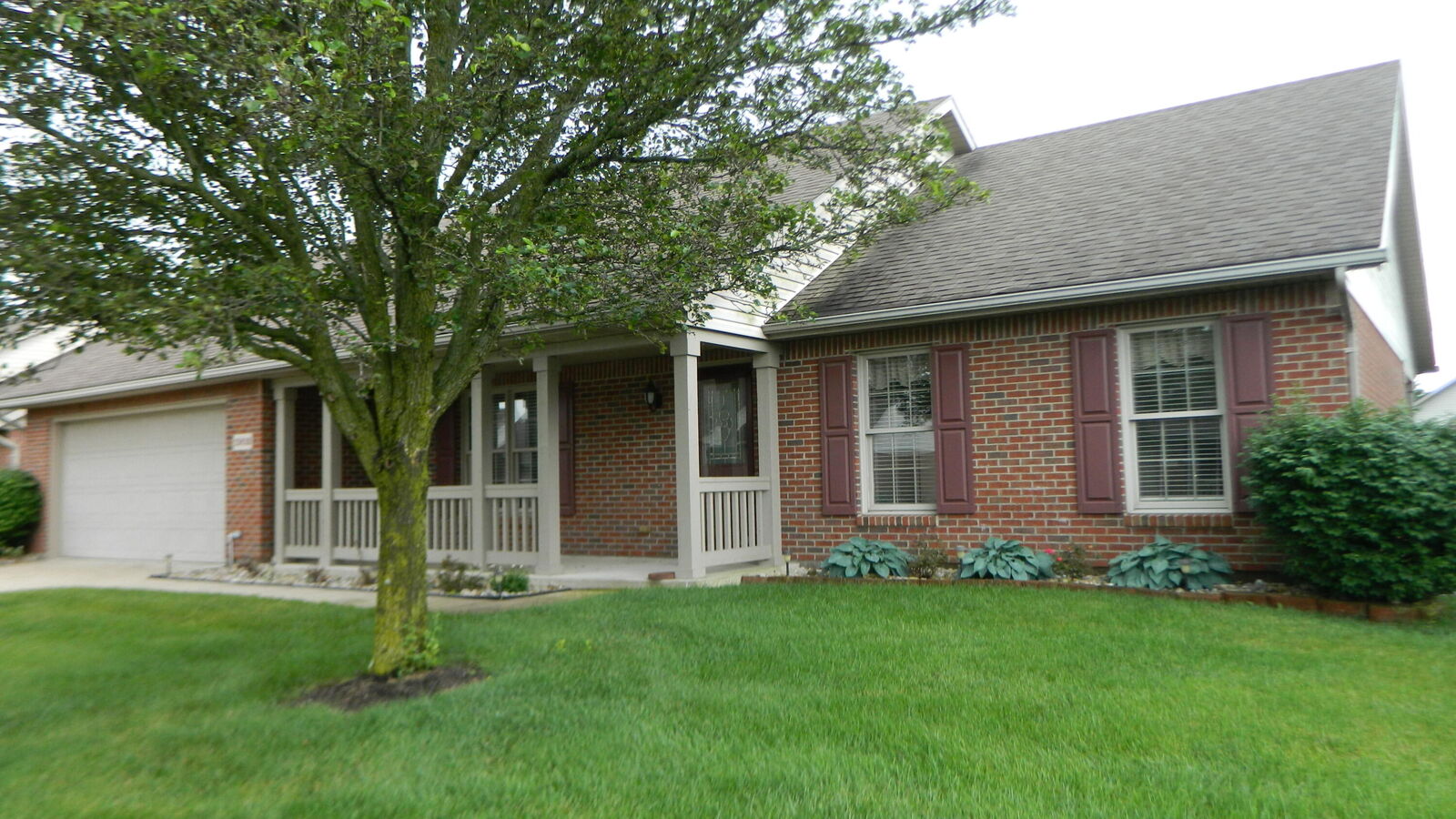 Property Photo:  1902 Willow Lakes Drive  OH 45502 