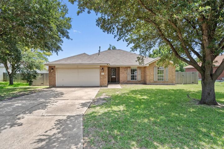 Property Photo: 1503 Sherry Drive TX 76574
