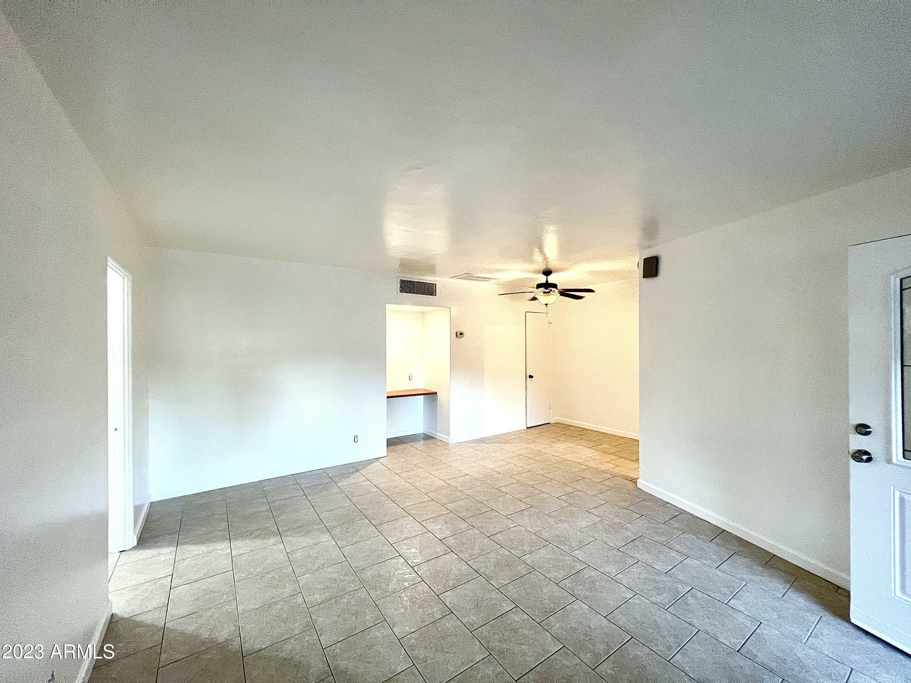 Property Photo: 2945 N 19th Avenue 70 AZ 85015