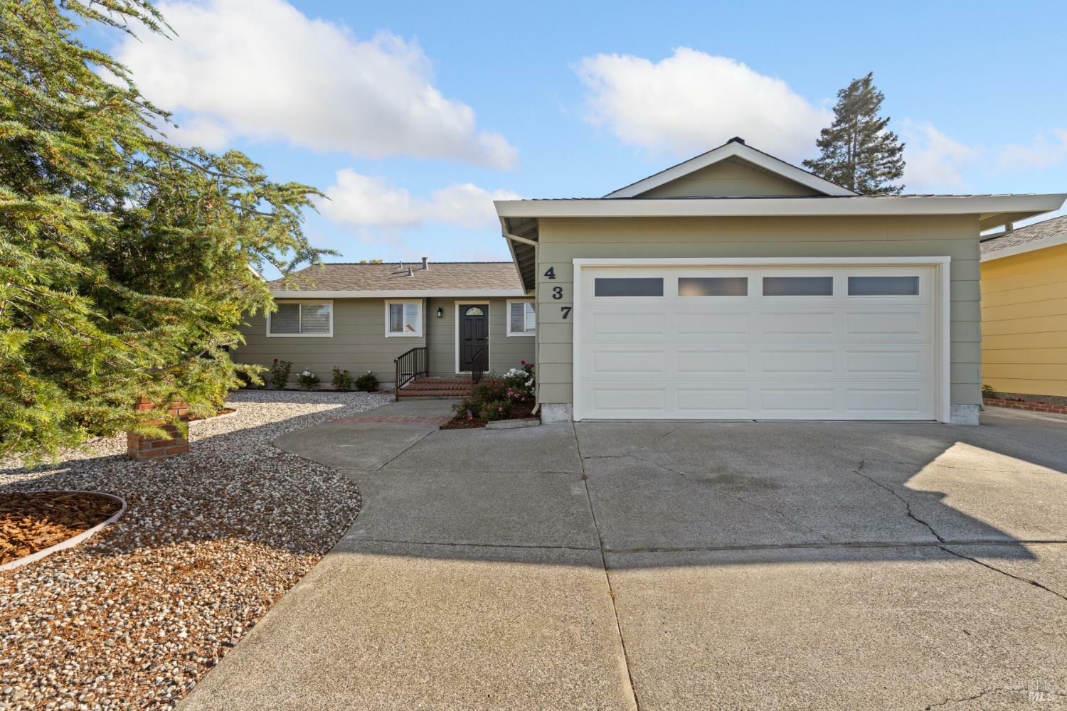 Property Photo:  437 Ely Boulevard  CA 94954 