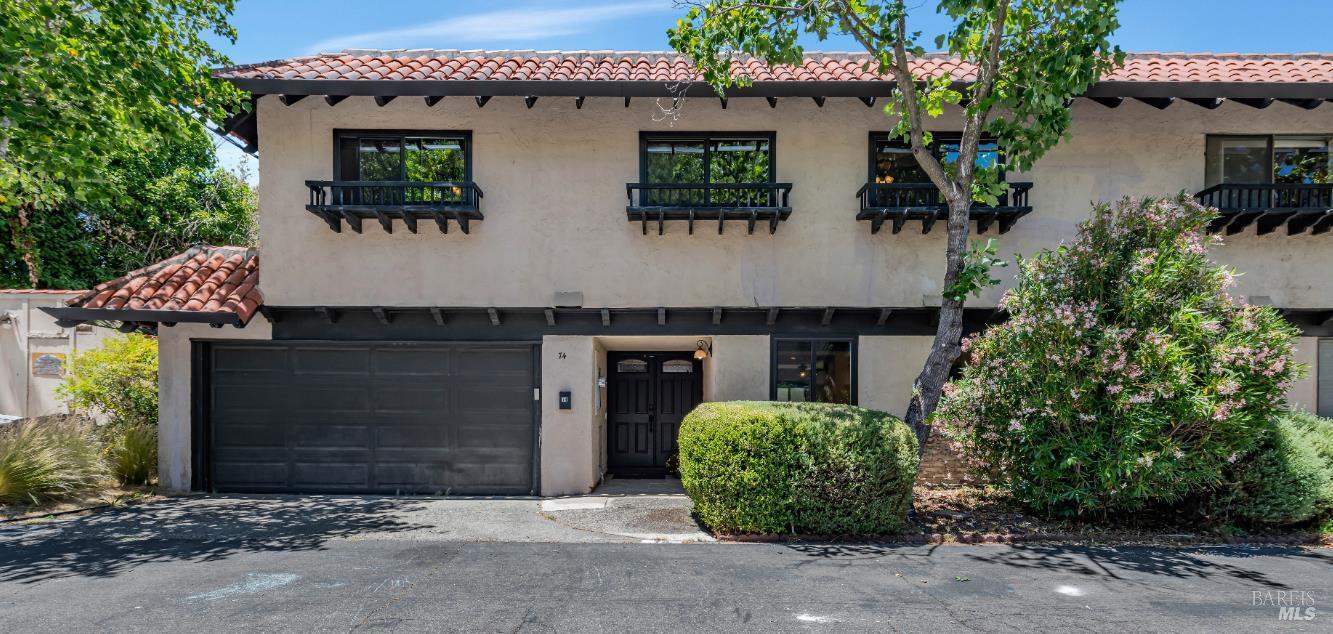 Property Photo:  74 Grande Paseo  CA 94903 