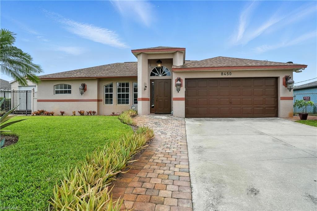 Property Photo: 8450 Blackberry Rd FL 33967