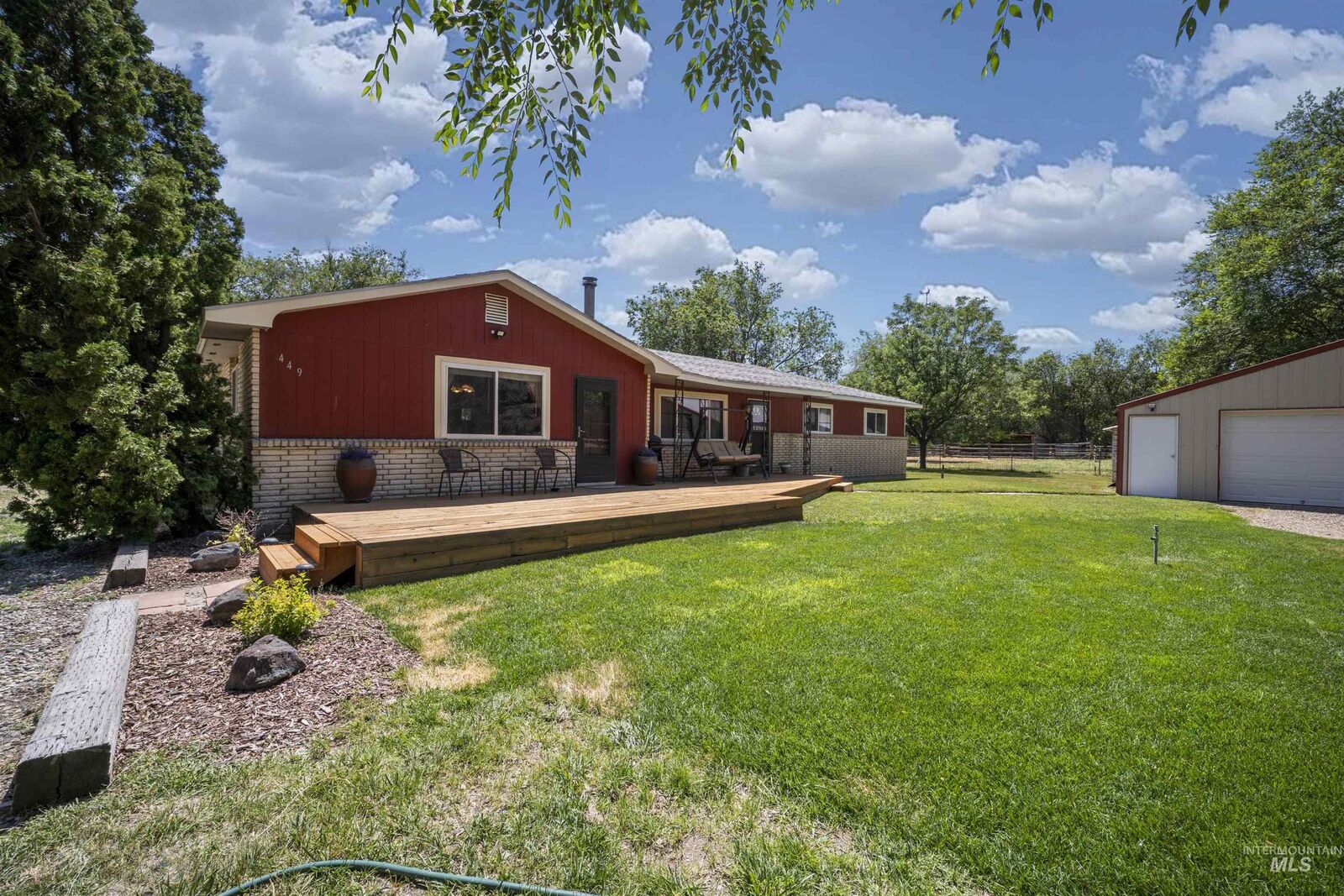 Property Photo:  449 SE Sunrise Dr  ID 83647-6120 