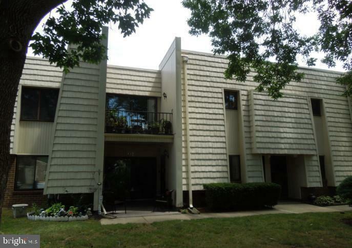 Property Photo: 210 Bradford Court NJ 08060