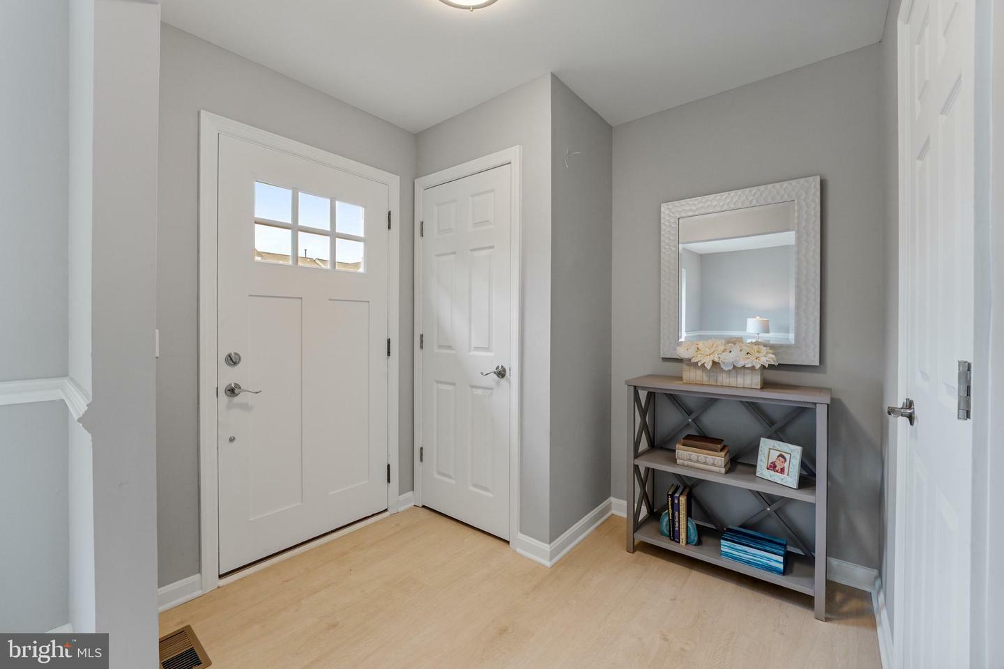 Property Photo:  211 Royal Oak Court  MD 21113 