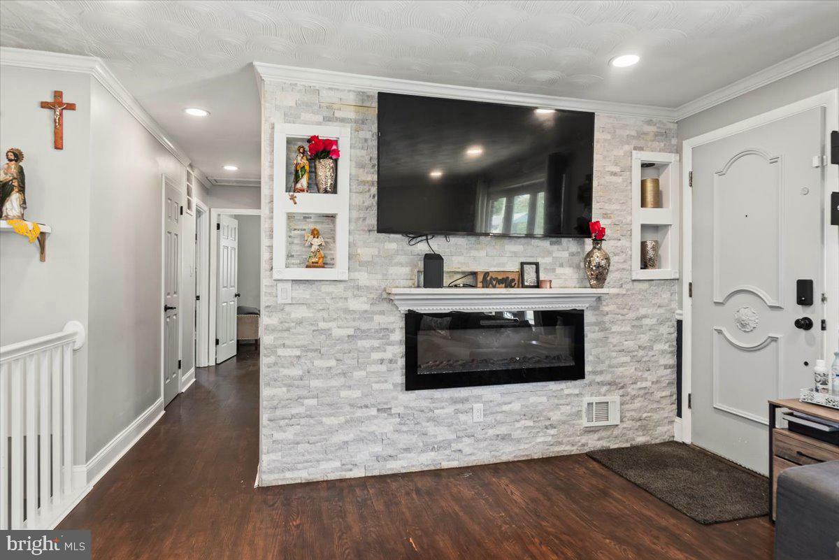 Property Photo: 117 Pepper Mill Drive MD 20743