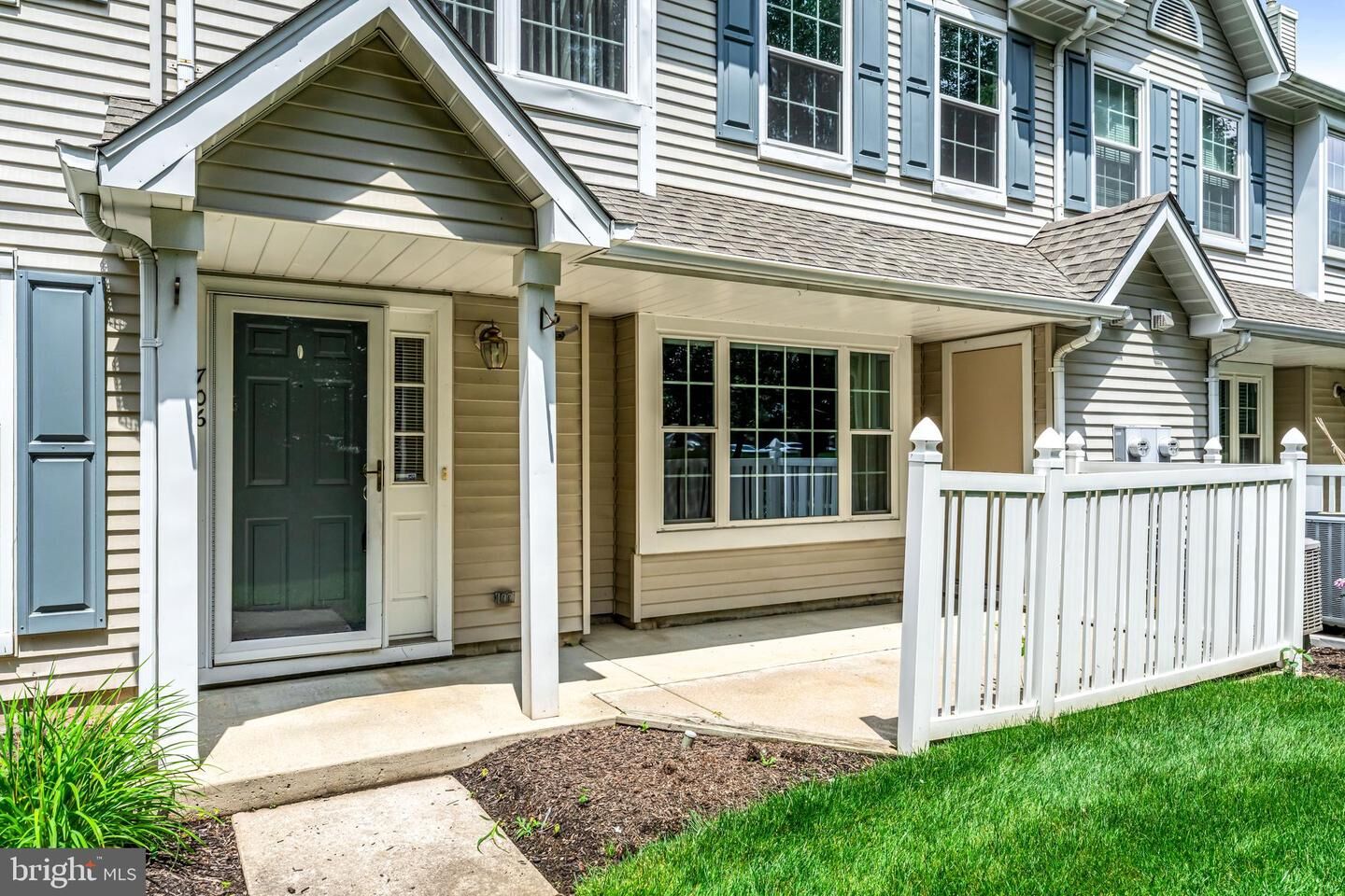 Property Photo: 706 Oswego Court NJ 08054