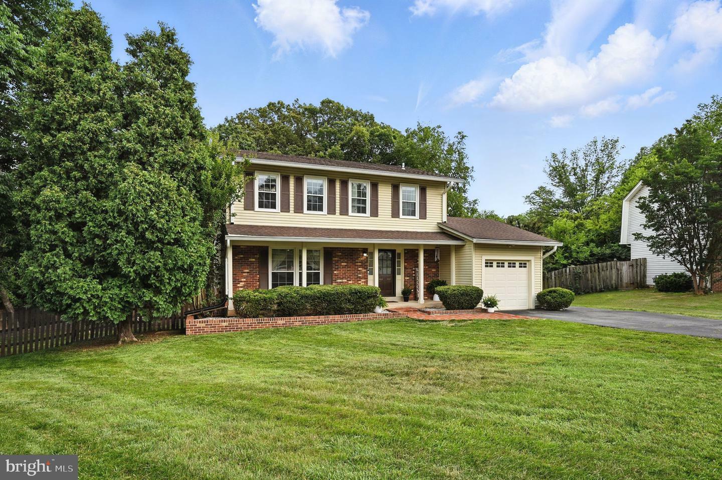 Property Photo: 8953 Jasmine Court VA 20110
