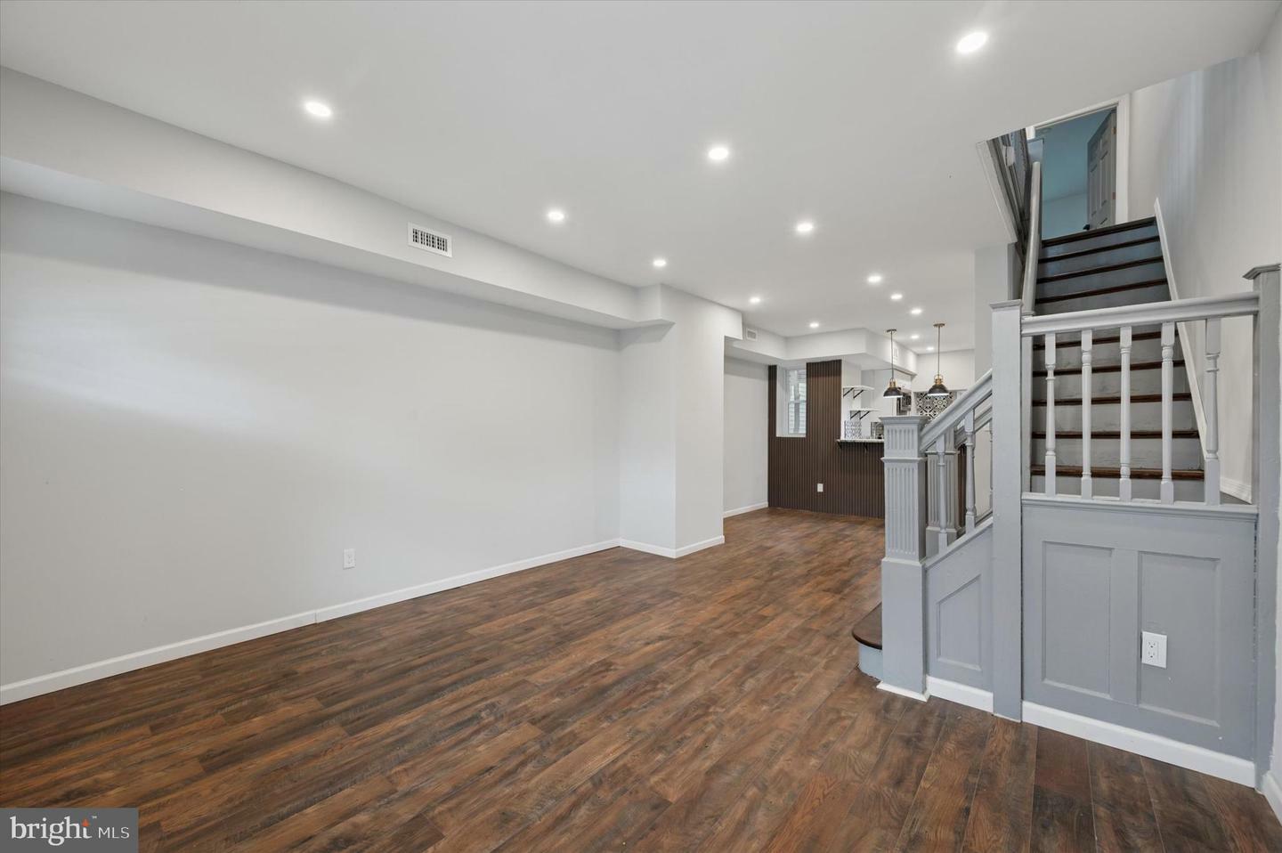 Property Photo: 1408 N Redfield Street PA 19151