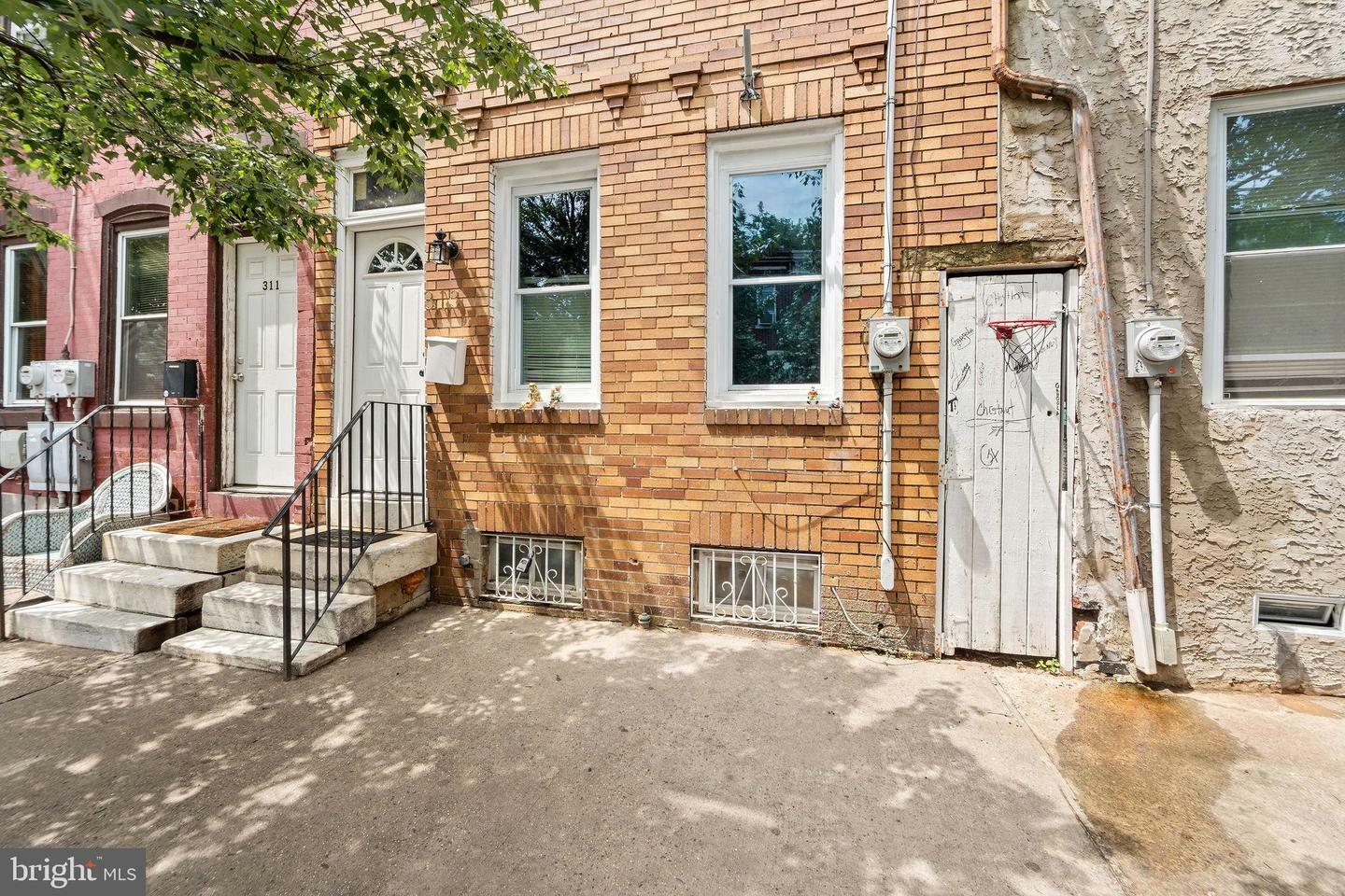 313 Chestnut Street  Camden NJ 08103 photo