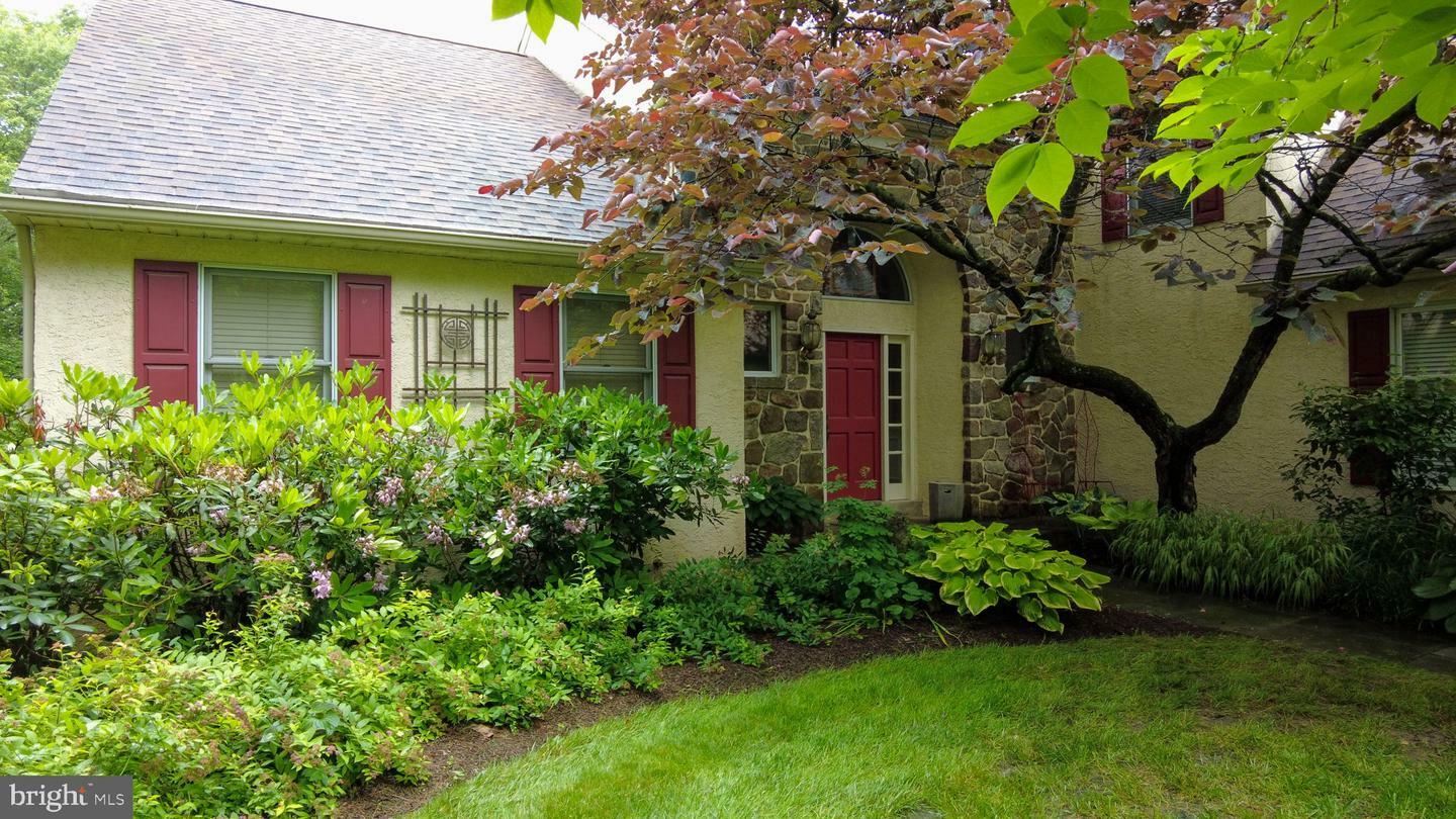 310 Belmont Court  Lincoln University PA 19352 photo