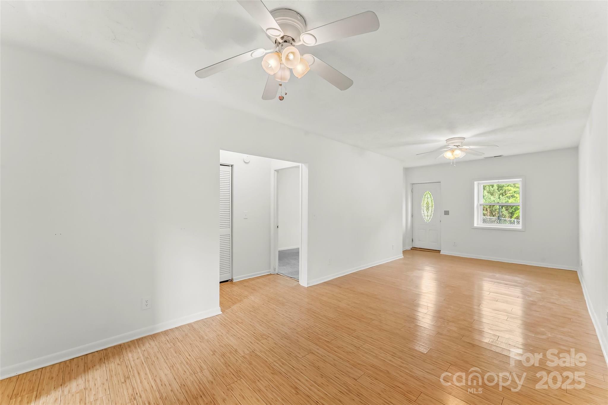 Property Photo: 493 Dogwood Road NC 28715