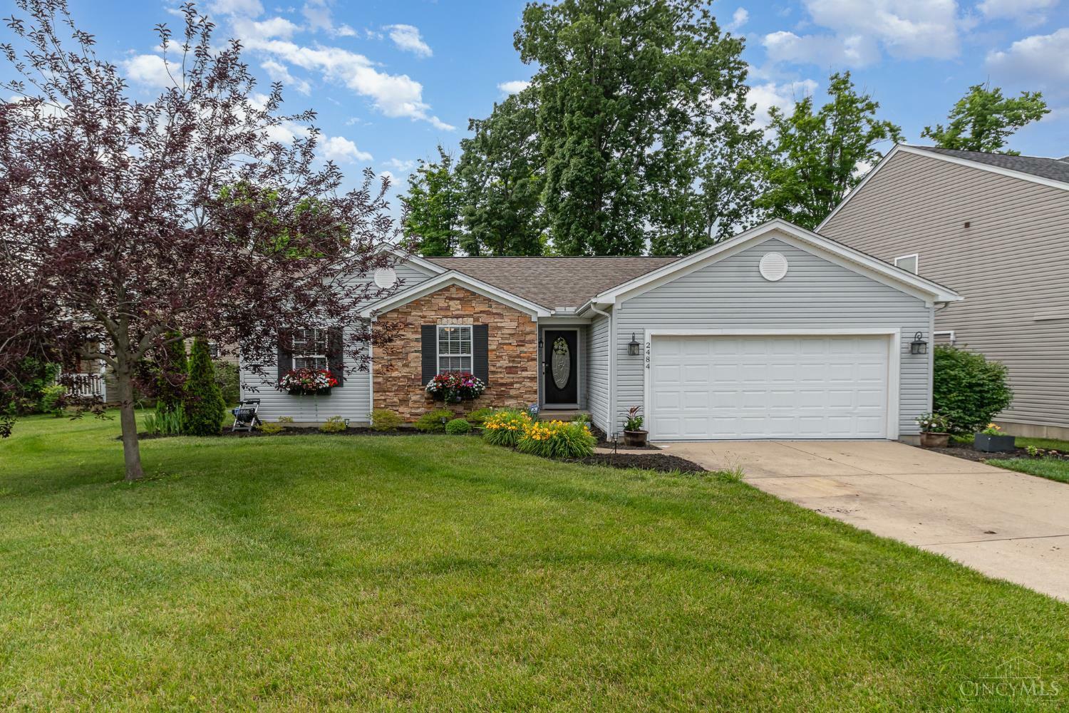 Property Photo: 2484 Deercove Court OH 45211