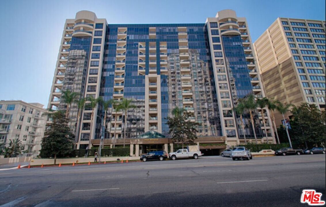Property Photo: 10724 Wilshire Blvd CA 90024