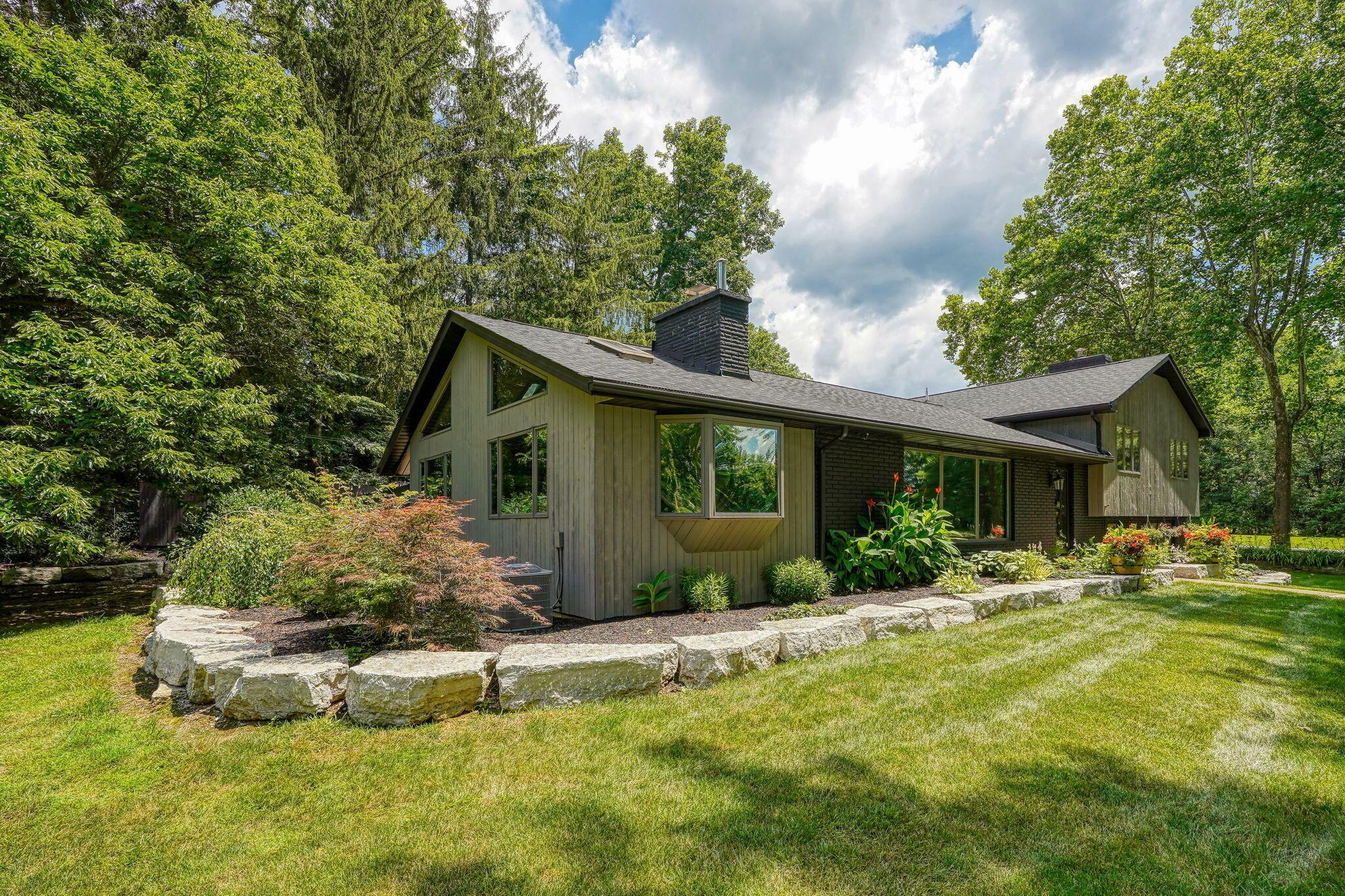 Property Photo: 1300 Dannie Drive OH 43138