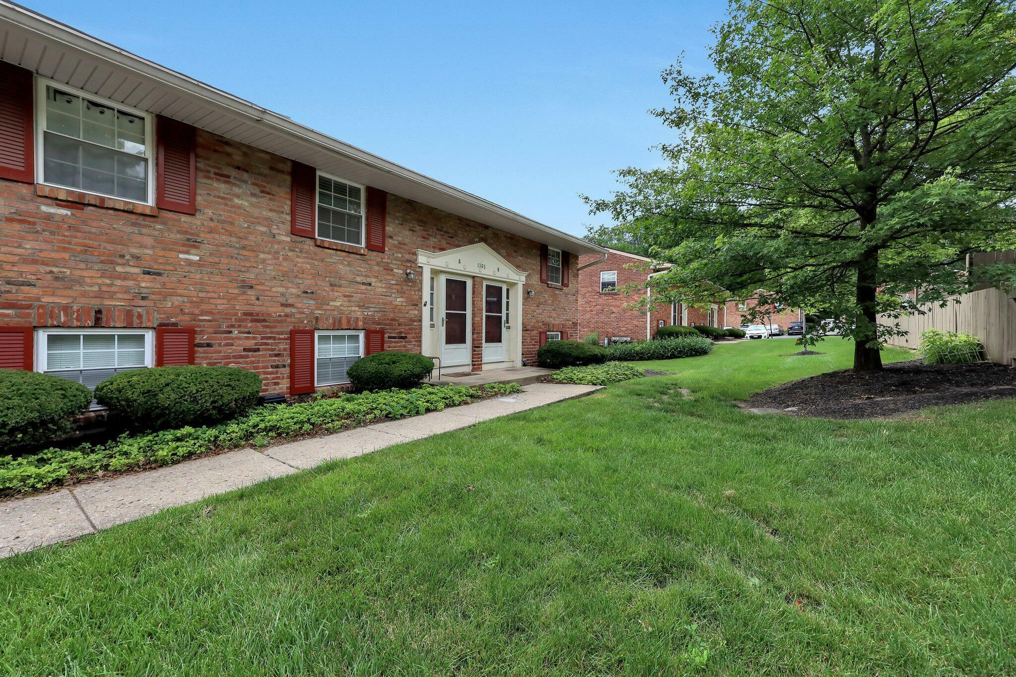 1365 Bluff Avenue  Columbus OH 43212 photo
