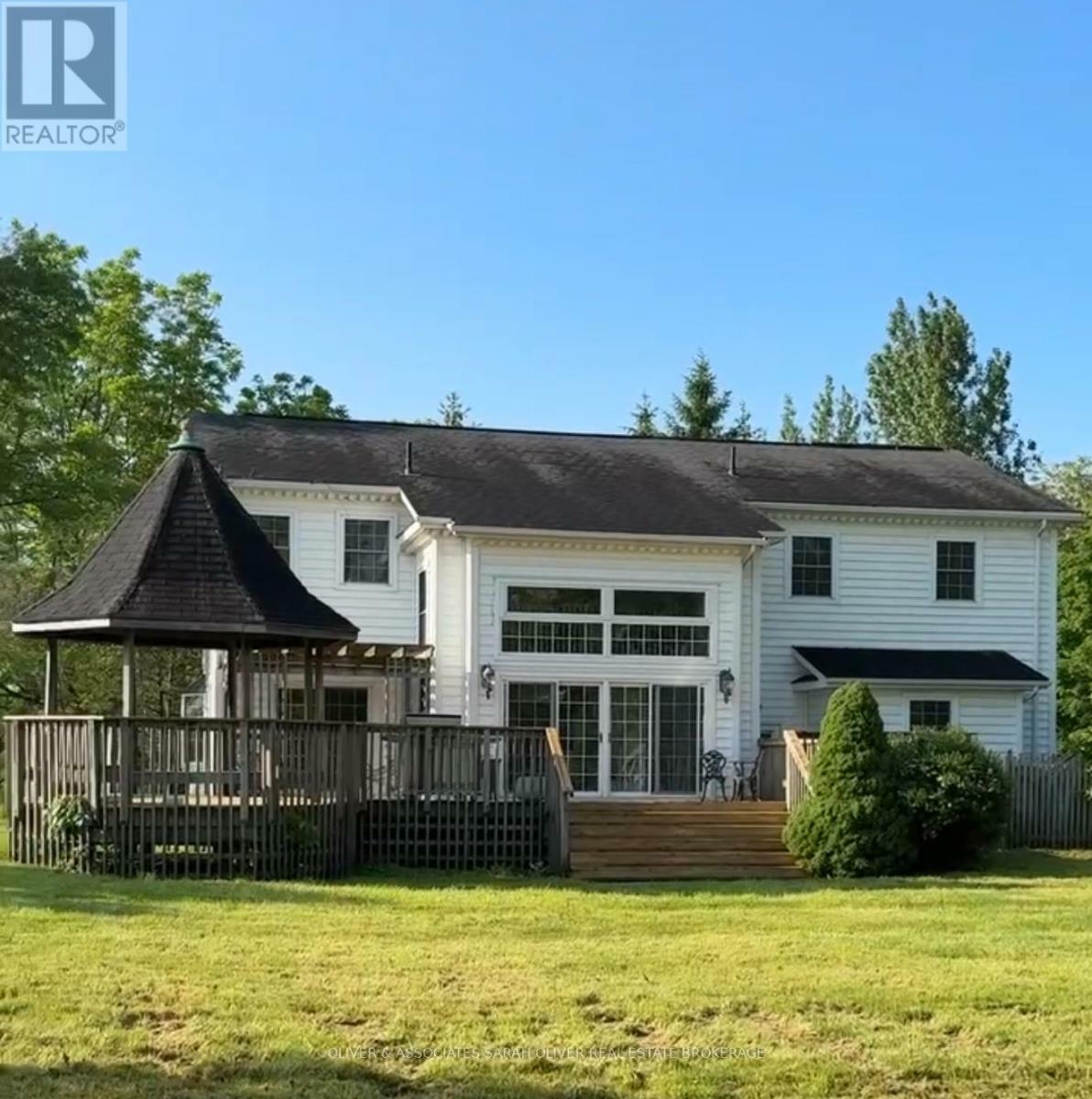 Property Photo:  6908 Egremont Drive  ON N6H 0H6 