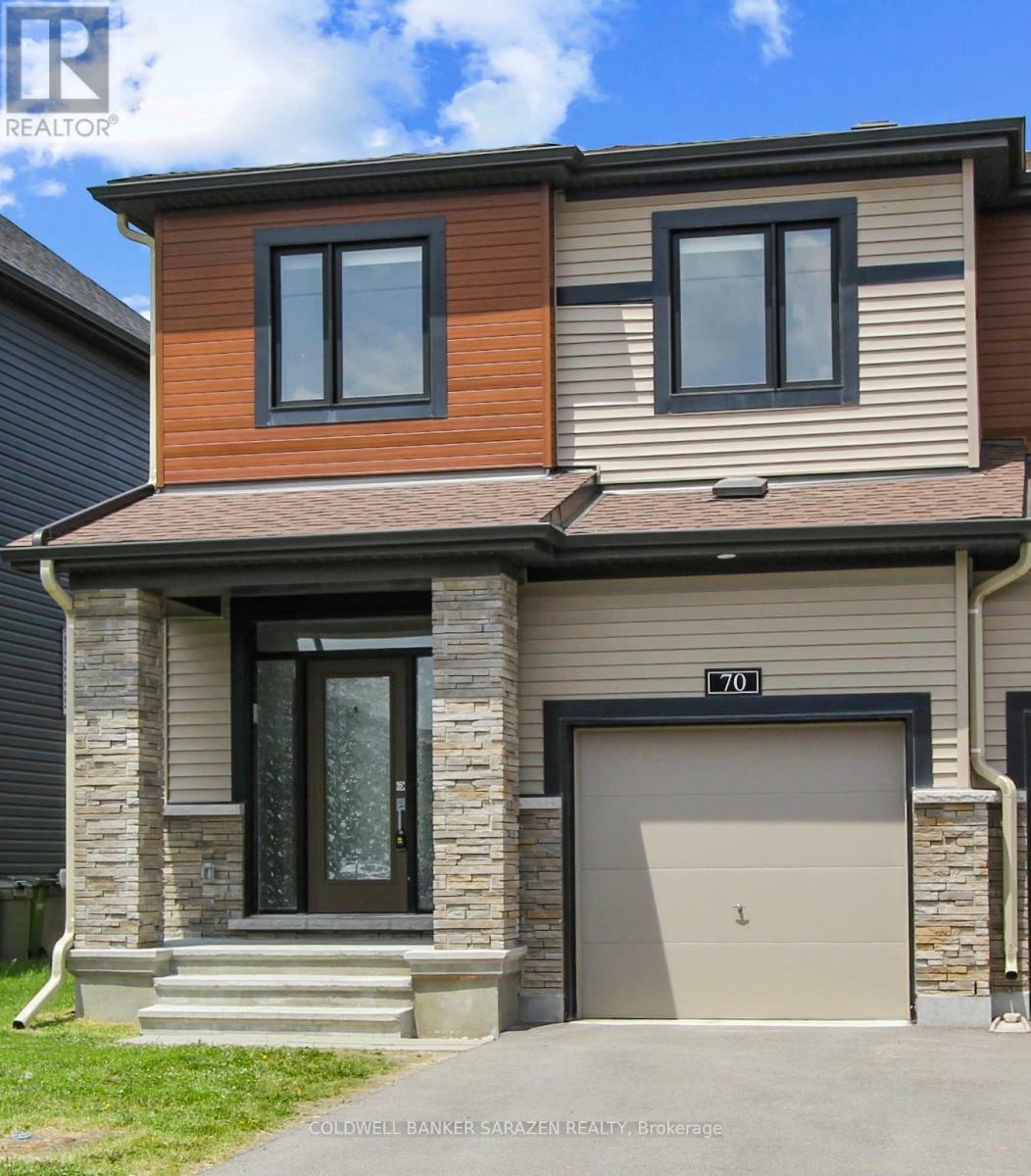 Property Photo:  70 Natare Place  ON K2T 0P3 