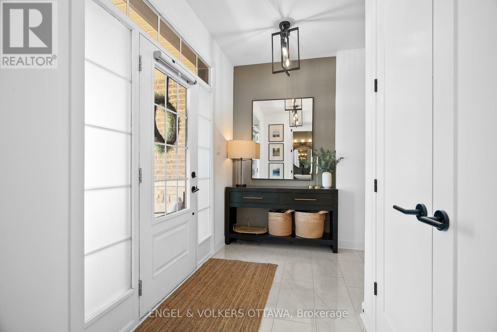 Property Photo: 30 Malachigan Crescent ON K4A 1G6